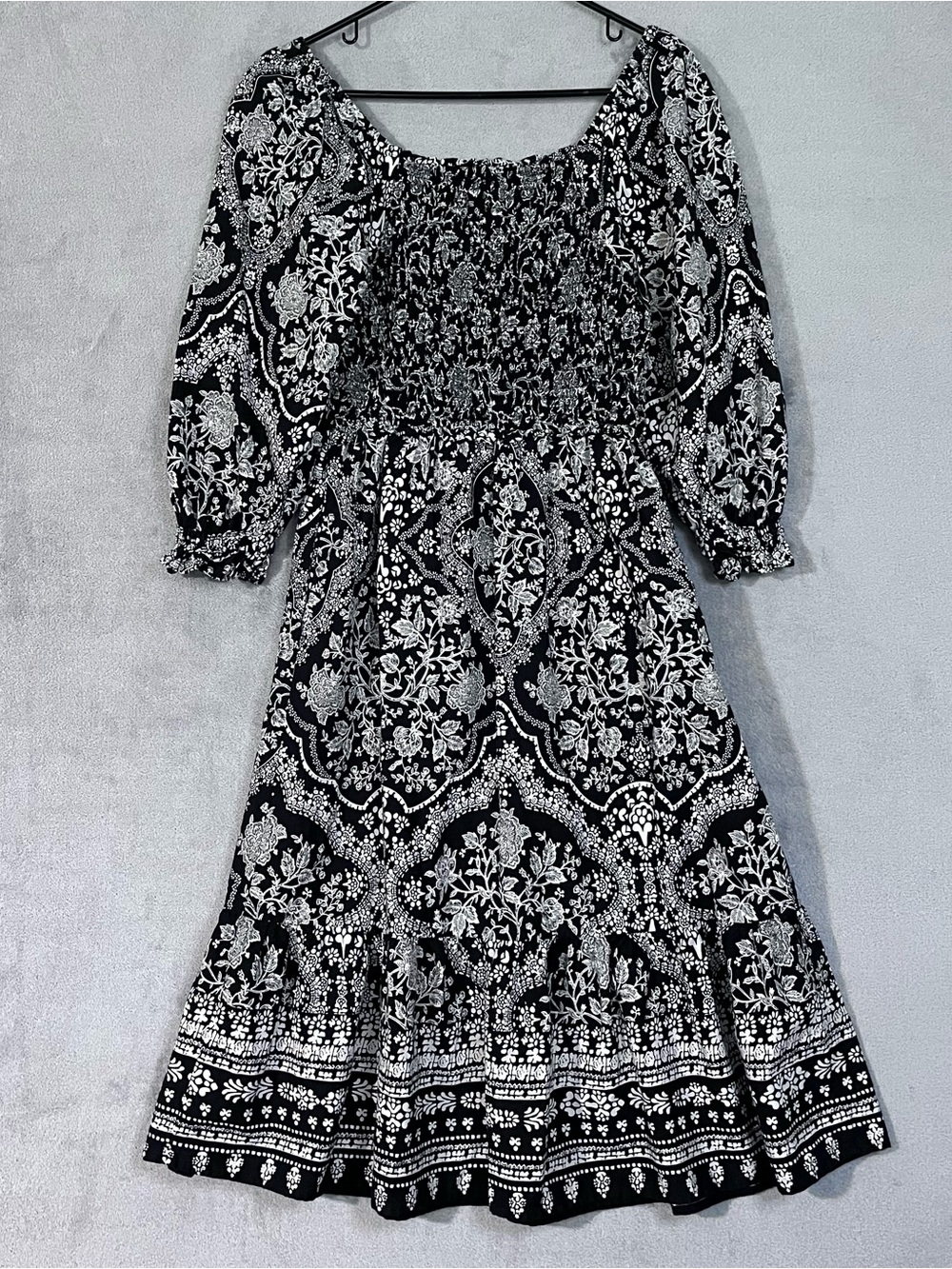 The Pioneer Woman Black White Floral Smocked Midi Dress Milkmaid Boho - Picture 9 of 9